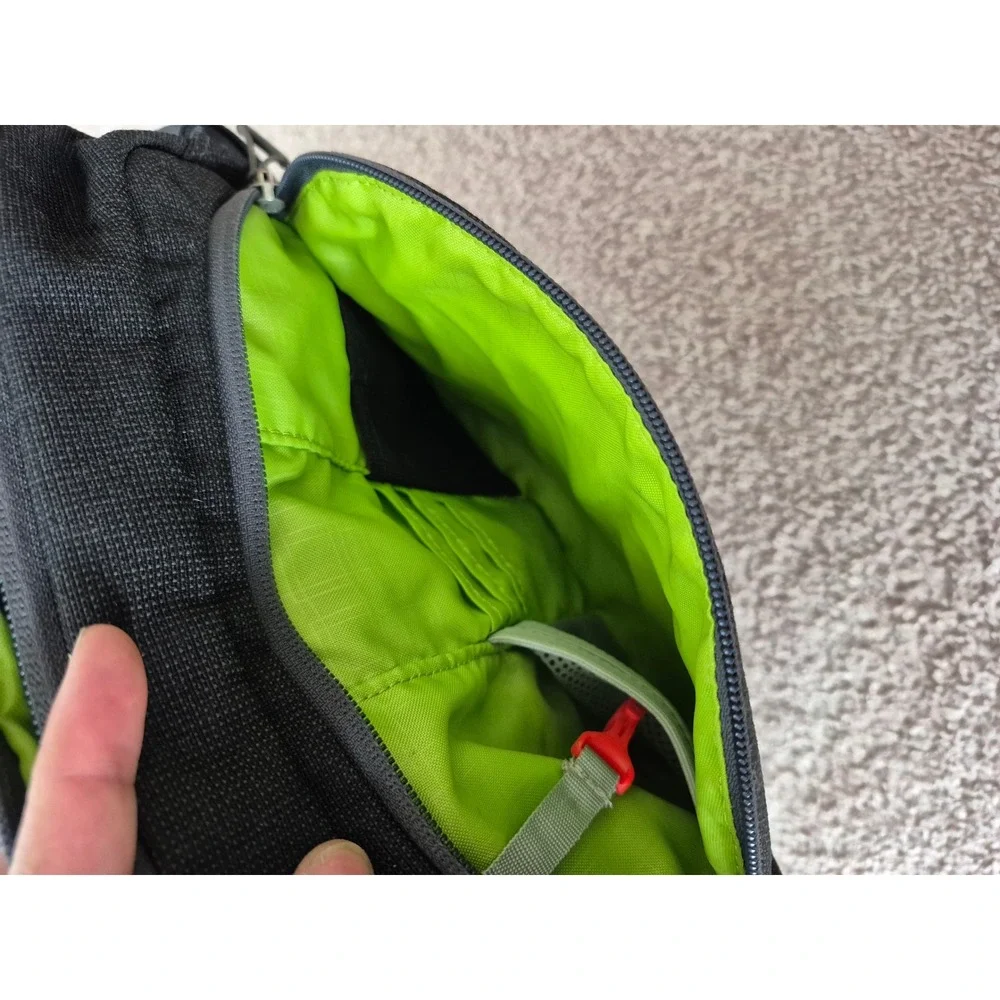 Osprey Nano Port Tablet Messenger Bag Black Lime Green Shoulder Crossbody‎ Bag